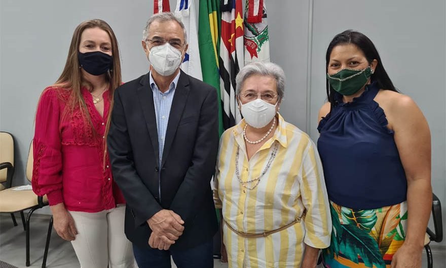 A presidente da Câmara Regina, participou da 1ª reunião do Parlamento Regional Metropolitano de Rio Preto