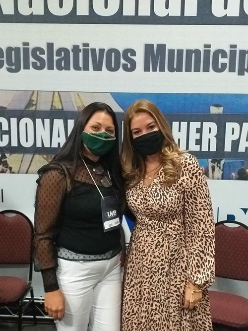 A vereadora Regina representou o município em Brasília-DF